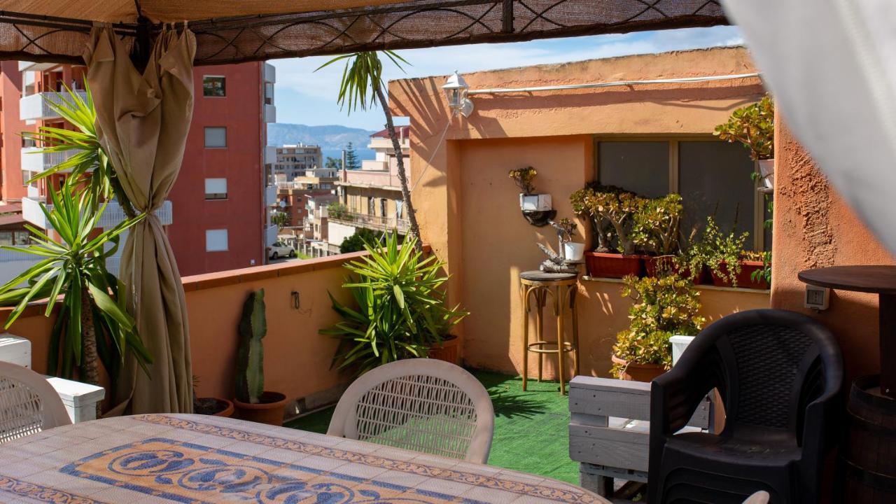 Like Home Apartment Reggio di Calabria Exterior foto